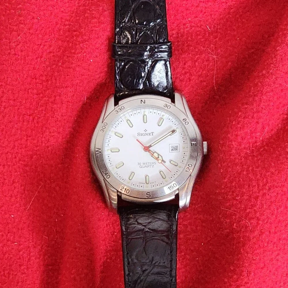 Signet Vntg Stainless Steel Lume Dial Date 30 Meters Quartz Speidel Backed Watch